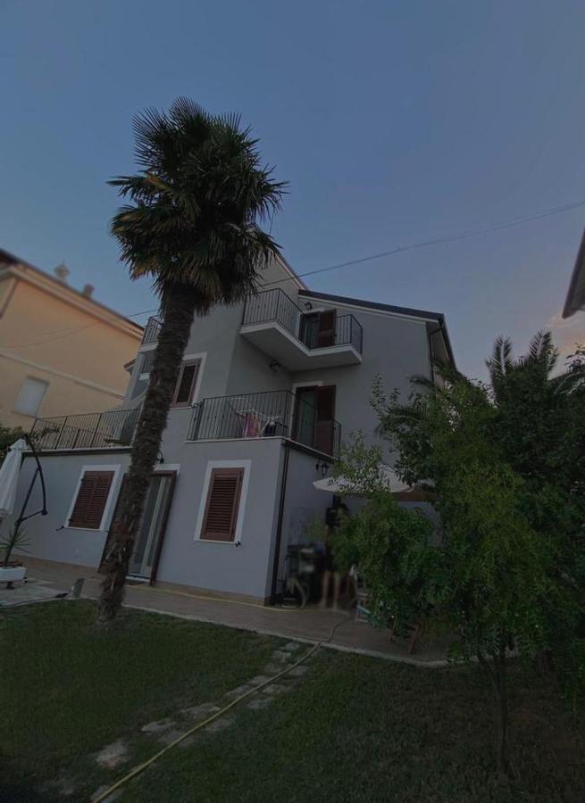 Dimora Il Campanile Bed & Breakfast Киети Екстериор снимка